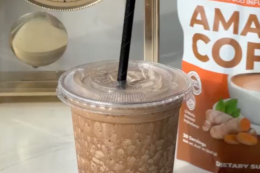 Cocoa Mocha Slushie w/ Amazing Coffee - Superfoods Company